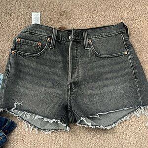 women’s levi’s 501 jean shorts black